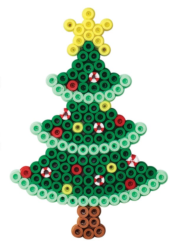 Hama Midi Perlesæt formet som et lille juletræ med farverige perler.
