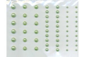 Selvklæbende perle halv grøn i størrelser fra 3 til 7mm, i pakke med 58 stykker.