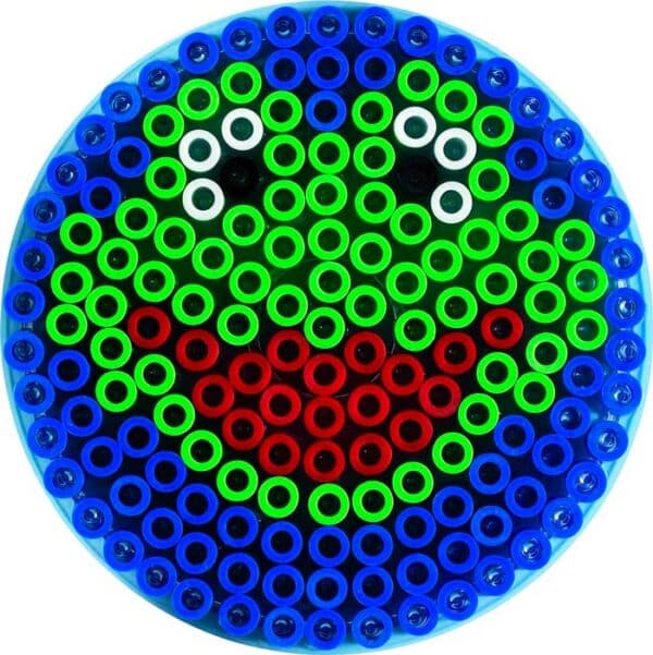 Hama Maxi Perleplade i transparent rund form med farverige perler.