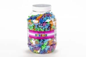 Plastikbeholder med Pearl'n'fun Dyremix perlemor perler i assorterede farver.